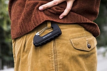 カラビナ型モバイルバッテリー