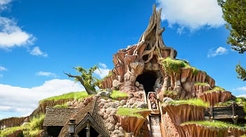 22年8月ディズニー混雑予想 空いている日や対策について徹底解説 怒リーマー 怒リーマン